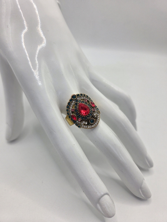 Betsey Johnson Jewelry - Betsey Johnson Gold Tone Red Siam Crystal Antique Victorian Ring Size 8